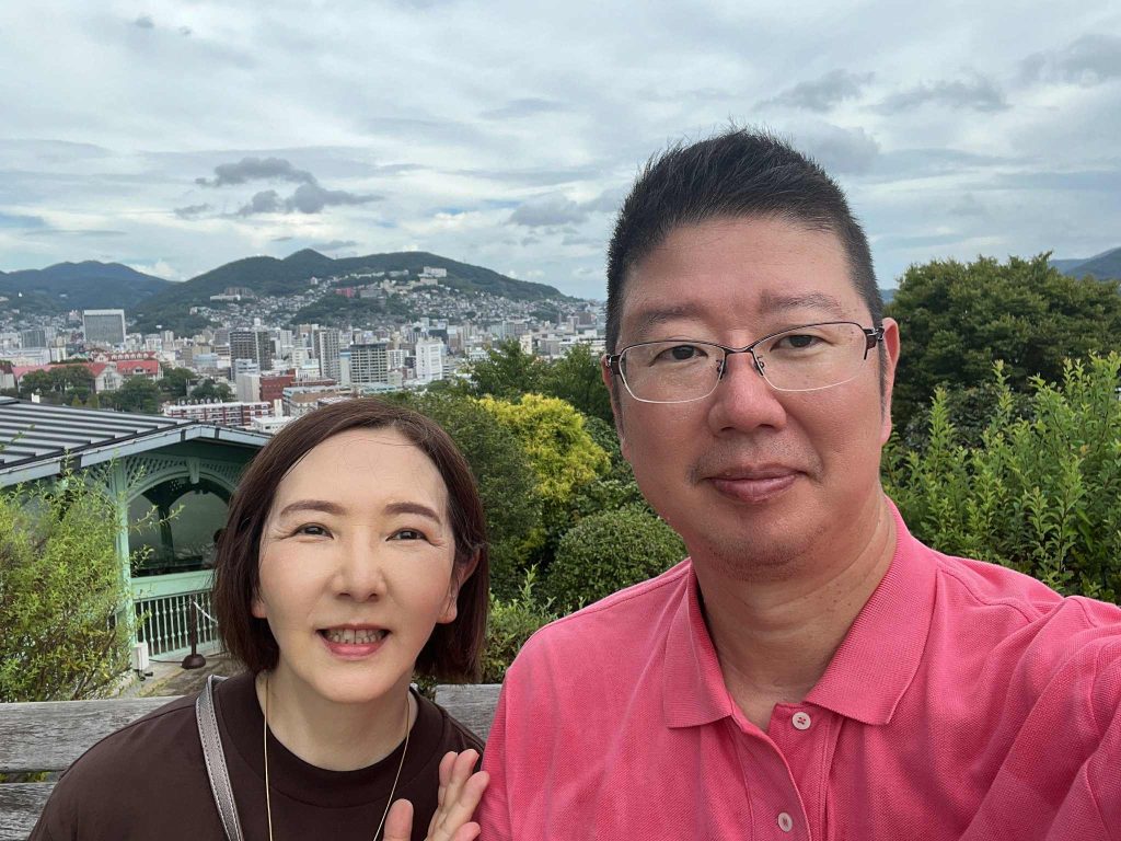 旅行中の坂本夫妻。日本中、世界中をお二人でご旅行されます。